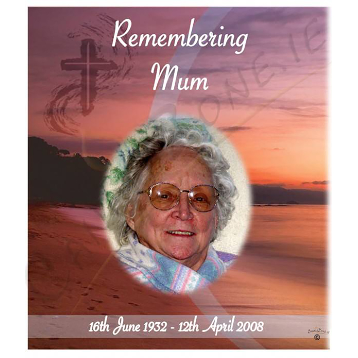 Customised Remembrance Favour Candle - Beach with Photo